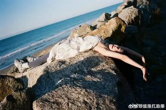 户外长腿薄外套长袖宽松颜值爆棚视频视频美女极致