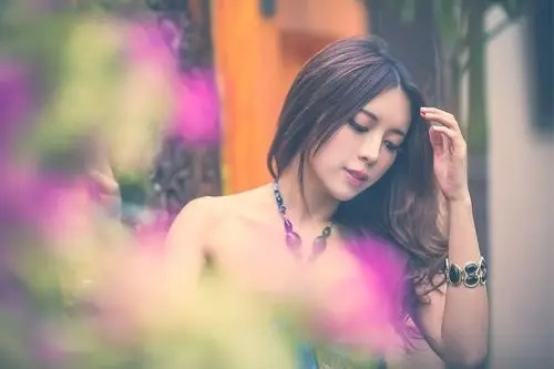 长腿新成熟女视频轻薄休闲拼色短外套维纶视频女成熟