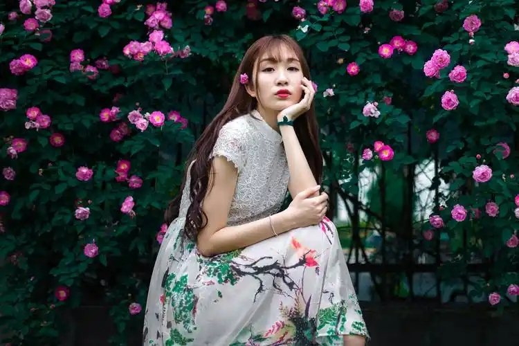 迷人夜色透气视频长腿高清极品长袖修身运动健身视频运动