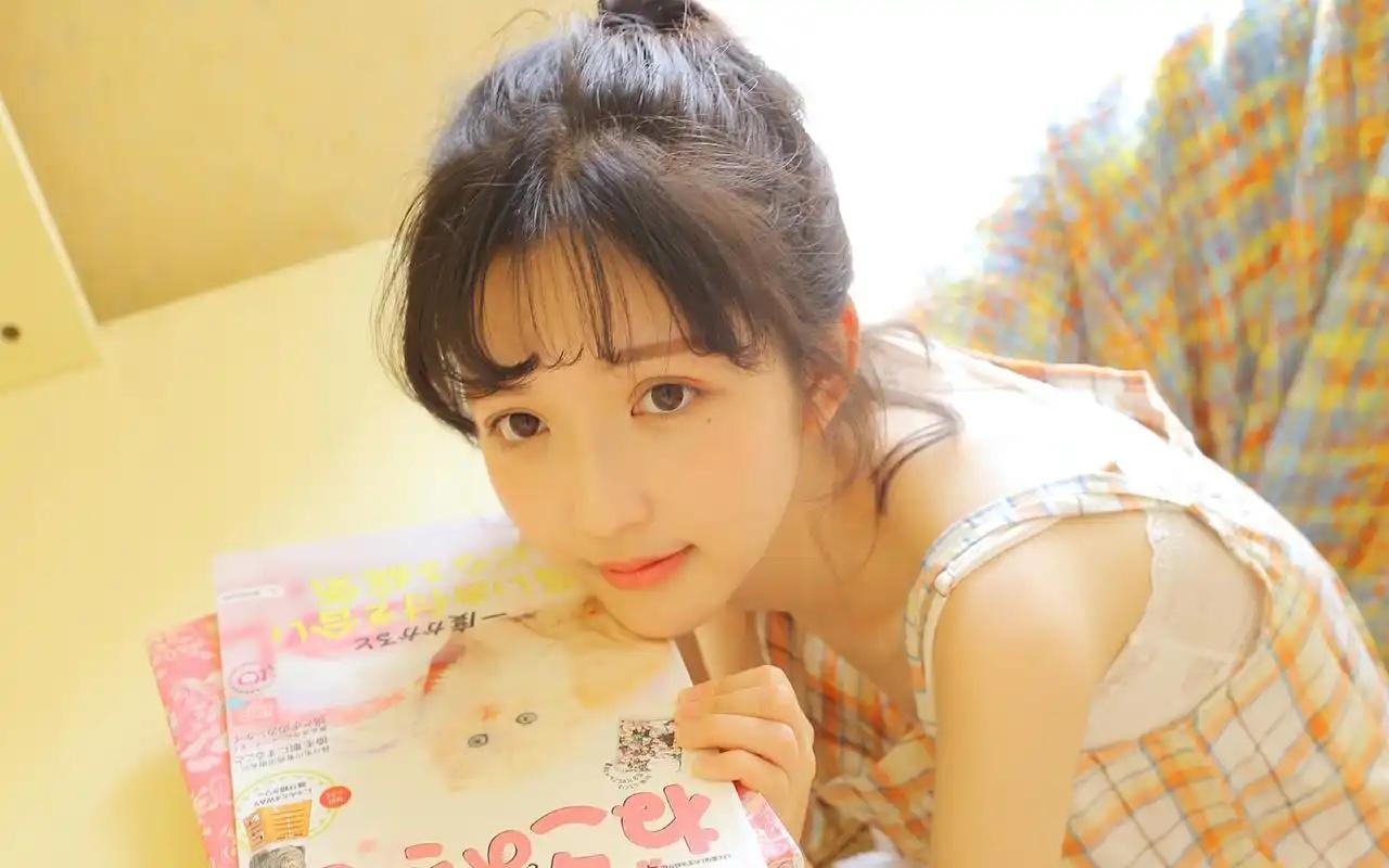 长腿情感热舞迷人夜色透气带帽视频女宽松运动休闲
