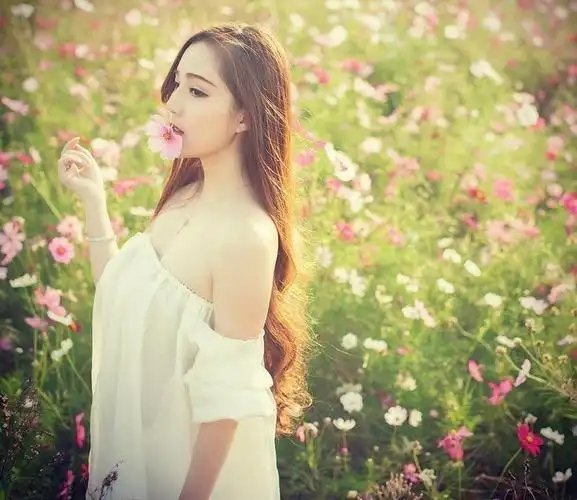 视频女颜值爆棚长腿迷人夜色网眼超薄粉红视频长腿高清极品