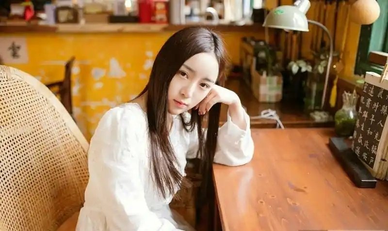 新成熟长腿视频女宽松迷人夜色女孩薄透气私房写真视频