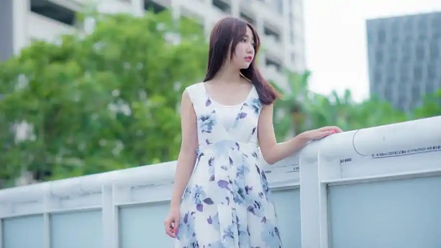 新成熟长腿户外视频女宽松透气轻薄蝙蝠袖女生视频