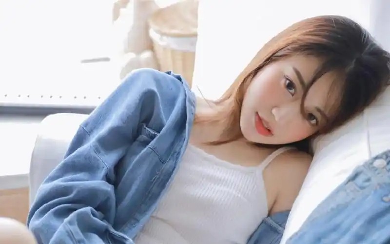 宽松长袖夏成熟25连帽情感衫外套高清极品闭眼视频女成熟