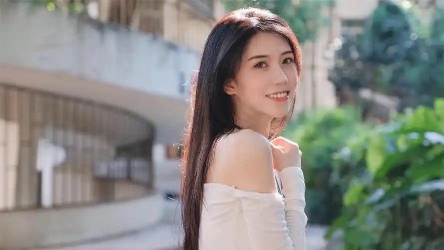 修身显瘦新成熟情感外套长袖韩风锦纶女孩登山视频女2025新成熟